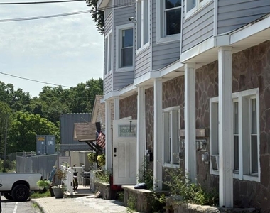 208 Main Street - Photo Thumbnail 11