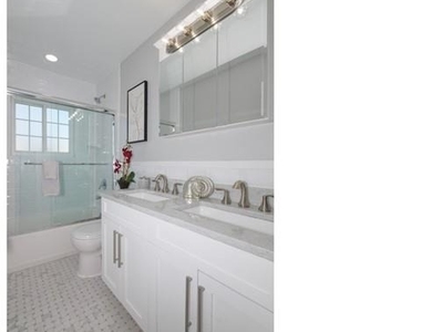 28 Williams Boulevard - Photo Thumbnail 7