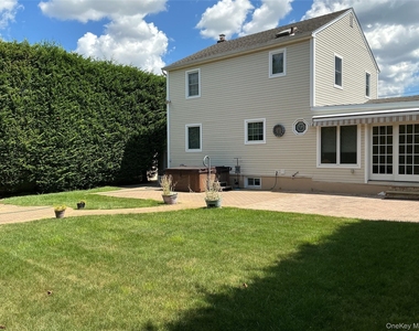 11 Frankel Road - Photo Thumbnail 14