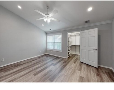 175 Overlook Drive - Photo Thumbnail 4