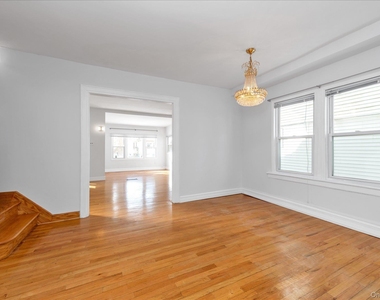 70-15 Manse Street - Photo Thumbnail 7