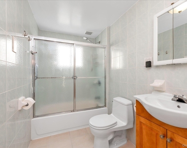 70-15 Manse Street - Photo Thumbnail 9
