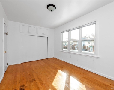 70-15 Manse Street - Photo Thumbnail 14