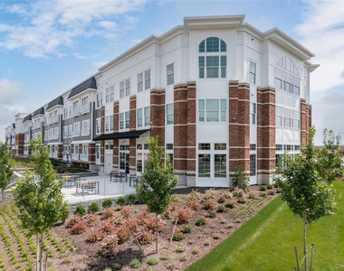 75 E Hoffman Avenue - Photo Thumbnail 1