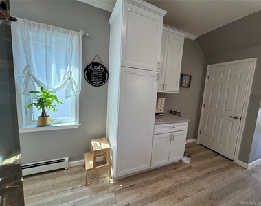 119 Whittier Drive - Photo Thumbnail 9