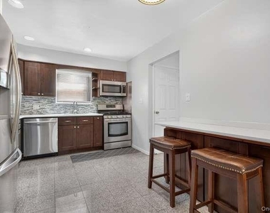 43 Stewart Avenue - Photo Thumbnail 6