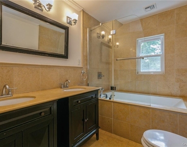 7 Cotswold Way - Photo Thumbnail 24