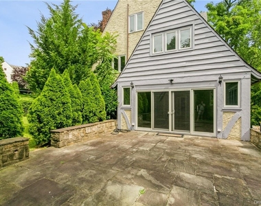 7 Cotswold Way - Photo Thumbnail 32