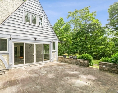7 Cotswold Way - Photo Thumbnail 31