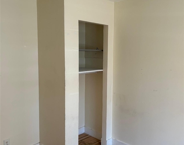 1086 Tulip Avenue - Photo Thumbnail 6