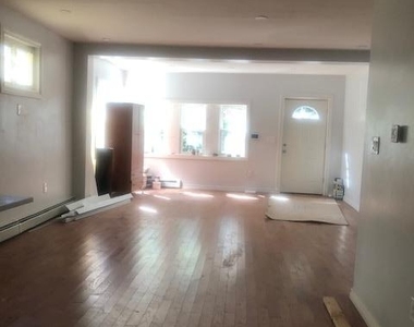 88-05 91st Avenue - Photo Thumbnail 1