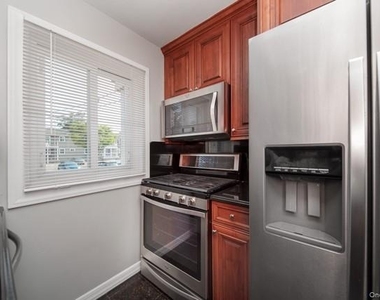 234 River Avenue - Photo Thumbnail 2