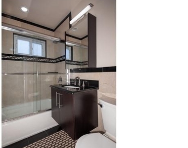 234 River Avenue - Photo Thumbnail 7