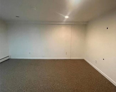 11 Ida Avenue - Photo Thumbnail 10