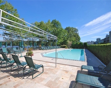40 Waterside Close - Photo Thumbnail 25