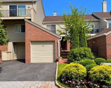 40 Waterside Close - Photo Thumbnail 1