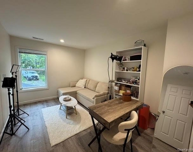 11 Alexandra Matthews Road - Photo Thumbnail 36