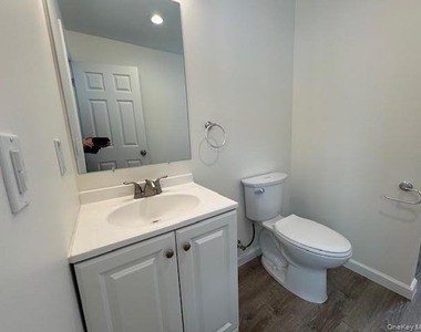 11 Alexandra Matthews Road - Photo Thumbnail 17