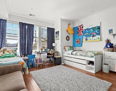 12 N Astor Street - Photo Thumbnail 18