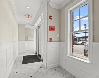 12 N Astor Street - Photo Thumbnail 22