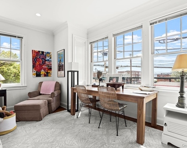 12 N Astor Street - Photo Thumbnail 12