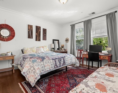 12 N Astor Street - Photo Thumbnail 13