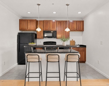 479 Front Street - Photo Thumbnail 3