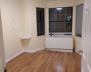 7118 164th Street - Photo Thumbnail 11