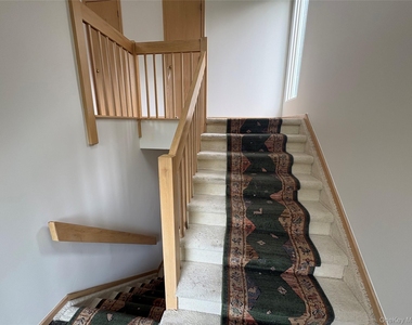 41 Waterside Close - Photo Thumbnail 2