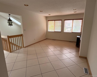 41 Waterside Close - Photo Thumbnail 5