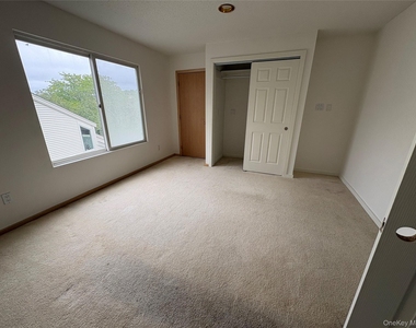 41 Waterside Close - Photo Thumbnail 17