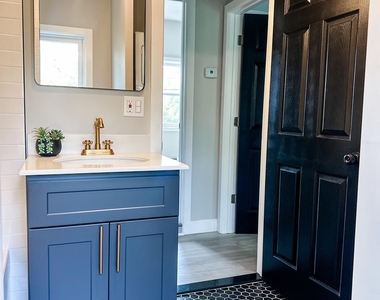 2744 W Main Street - Photo Thumbnail 7