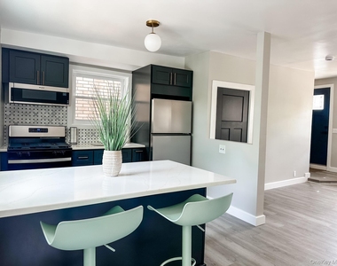 2744 W Main Street - Photo Thumbnail 4