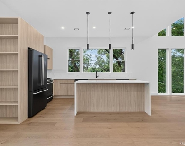 117 Orchard Street - Photo Thumbnail 15