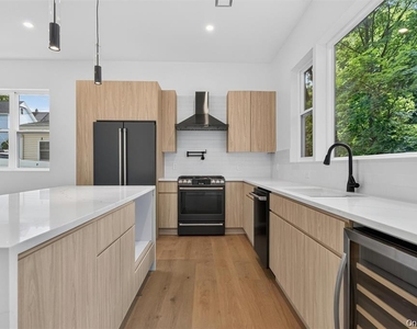 117 Orchard Street - Photo Thumbnail 6