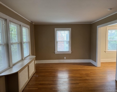 22 Irma Avenue - Photo Thumbnail 4