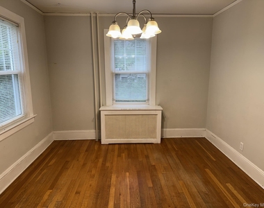 22 Irma Avenue - Photo Thumbnail 7