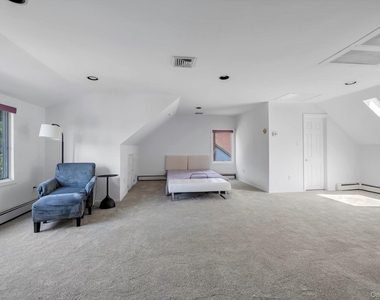 22 Harbor Road - Photo Thumbnail 13