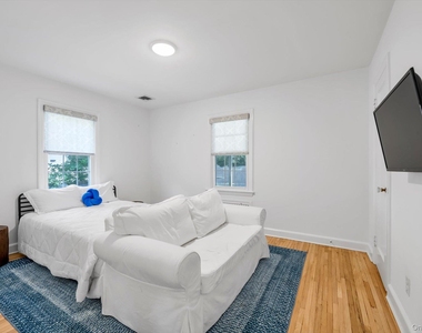 22 Harbor Road - Photo Thumbnail 10