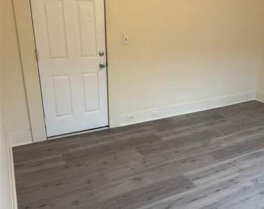 294 Main Street - Photo Thumbnail 3