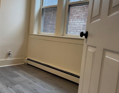 294 Main Street - Photo Thumbnail 12