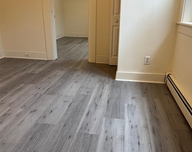 294 Main Street - Photo Thumbnail 11