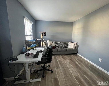 66 Redbud Road - Photo Thumbnail 14