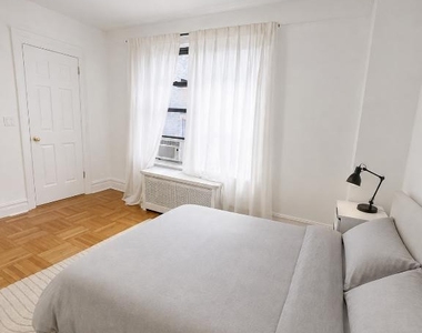425 Riverside Drive - Photo Thumbnail 6