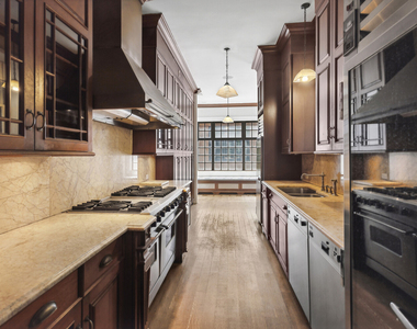 51 Hamilton Terrace - Photo Thumbnail 4