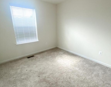 36 Orchard Green Drive - Photo Thumbnail 16