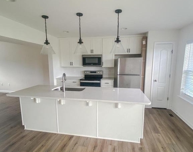 36 Orchard Green Drive - Photo Thumbnail 4