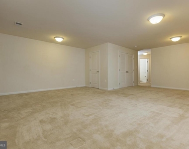 4548 Alliance Way - Photo Thumbnail 12