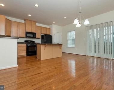 4548 Alliance Way - Photo Thumbnail 7