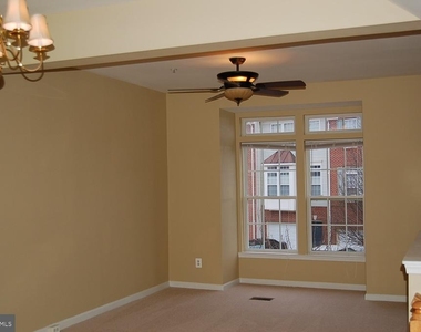 4081 Cressida Place - Photo Thumbnail 9